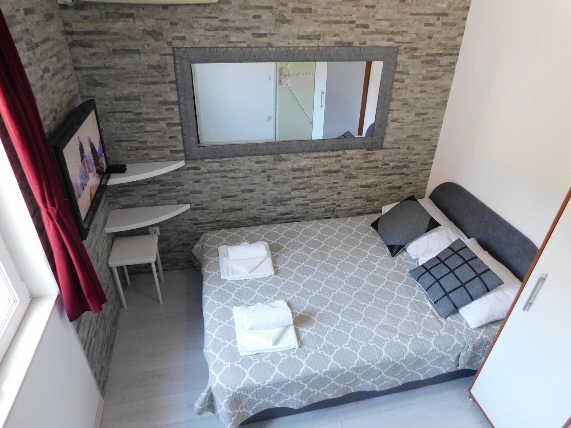פרימוסטן Apartments Huljev חדר תמונה
