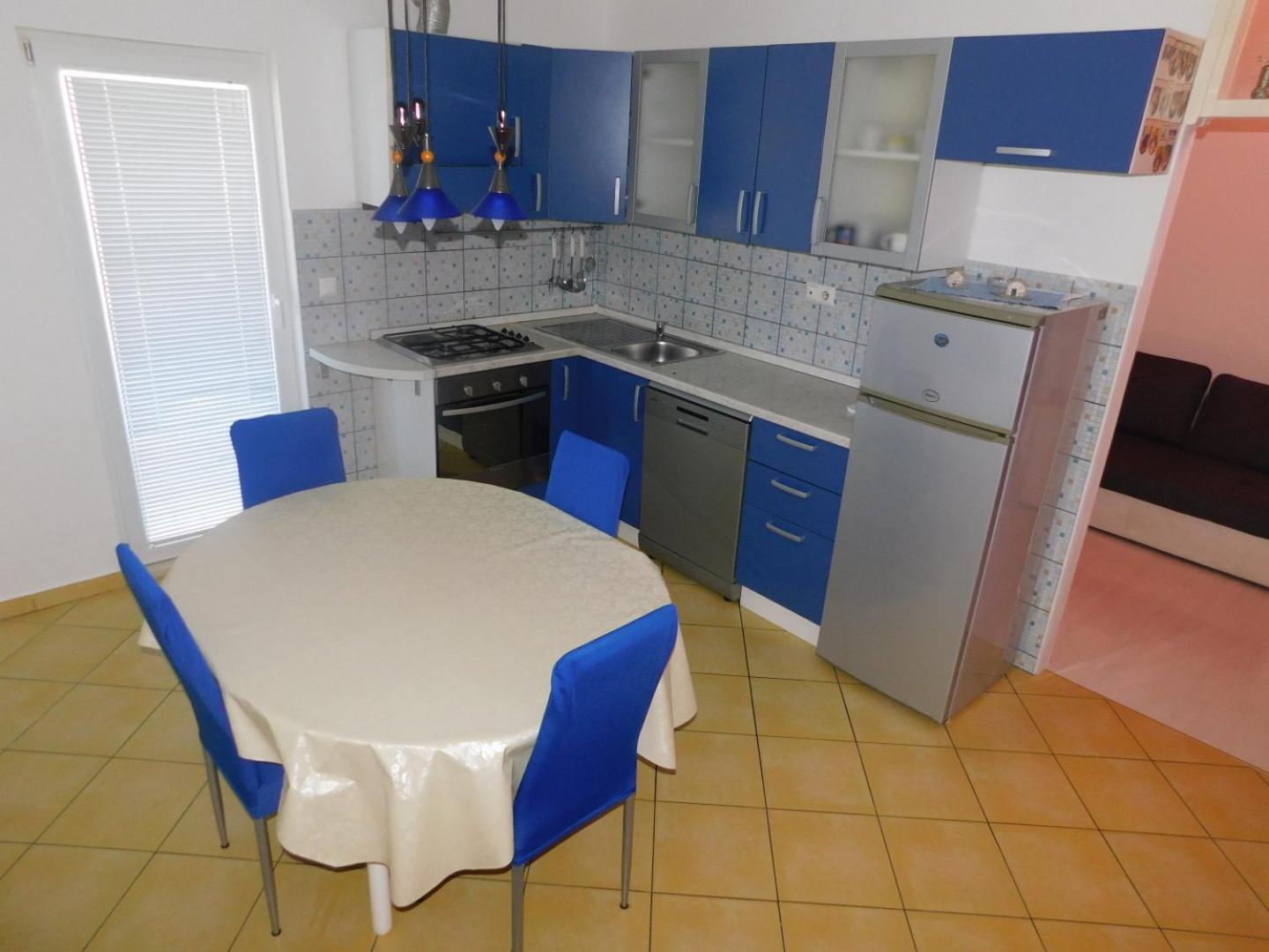 פרימוסטן Apartments Huljev מראה חיצוני תמונה